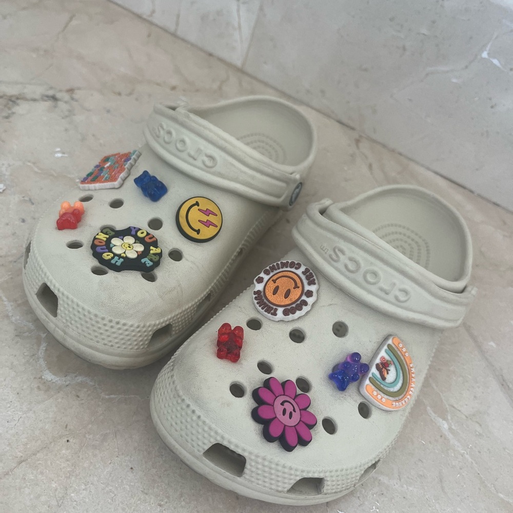 CROCS Cream Sandals with Classic Comfort